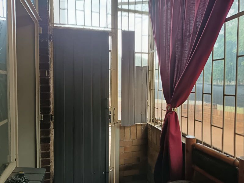 Charming 2-bedroom apartment for sale in Vanderbijlpark CW 6—perfect for comfortable modern living! - Photo 5