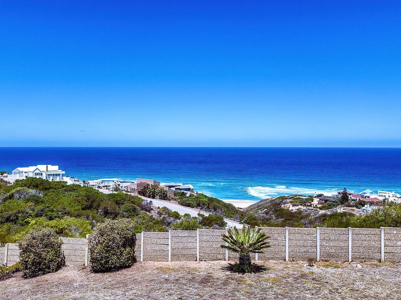 Coastal opportunity — Space, views & endless potential - Photo 10