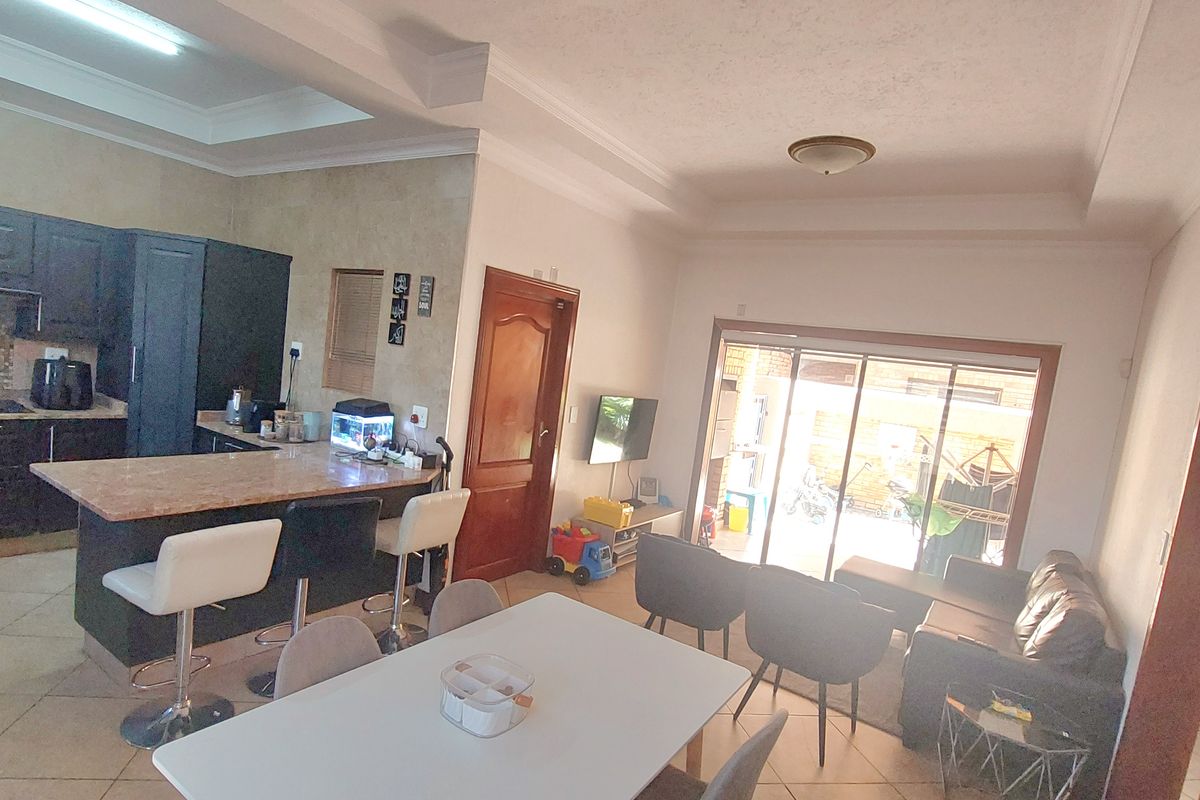 Beautiful, Modern and Move in Ready! - Photo 2