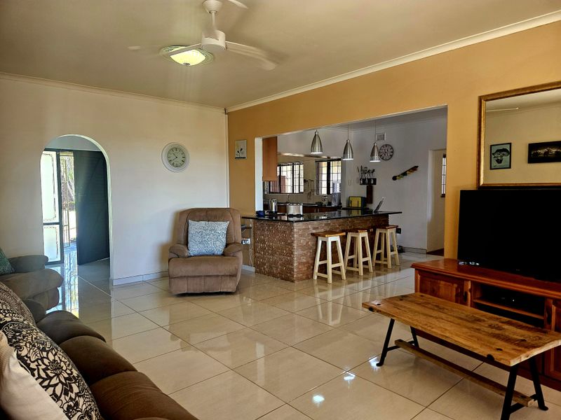 Spacious, Modern, Immaculate -  PLUS Income generator! - Photo 9