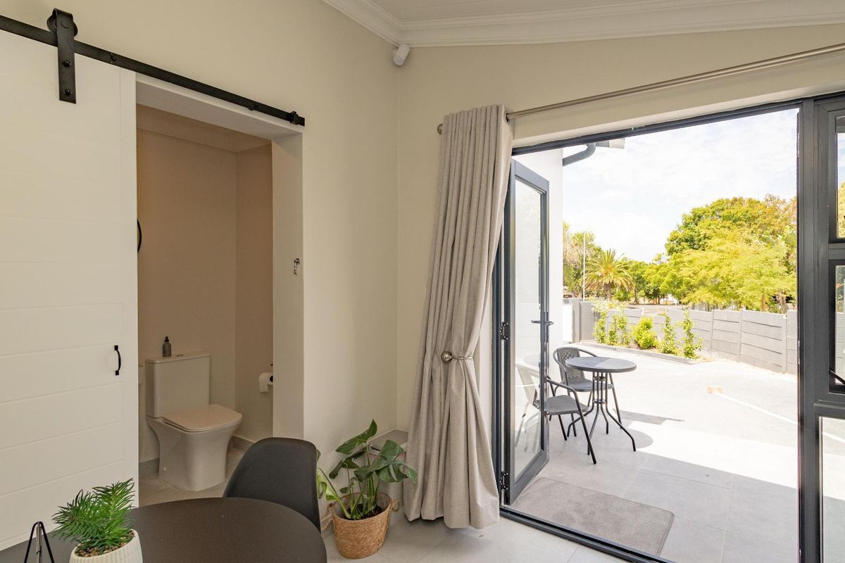 Fully Furnished Student Unit To Rent – Close to UWC - Photo 4