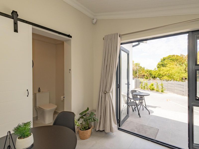 Fully Furnished Student Unit To Rent – Close to UWC - Photo 4