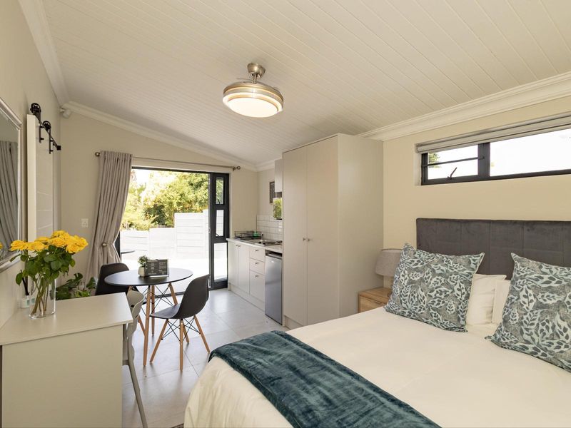 Fully Furnished Student Unit To Rent – Close to UWC - Photo 2