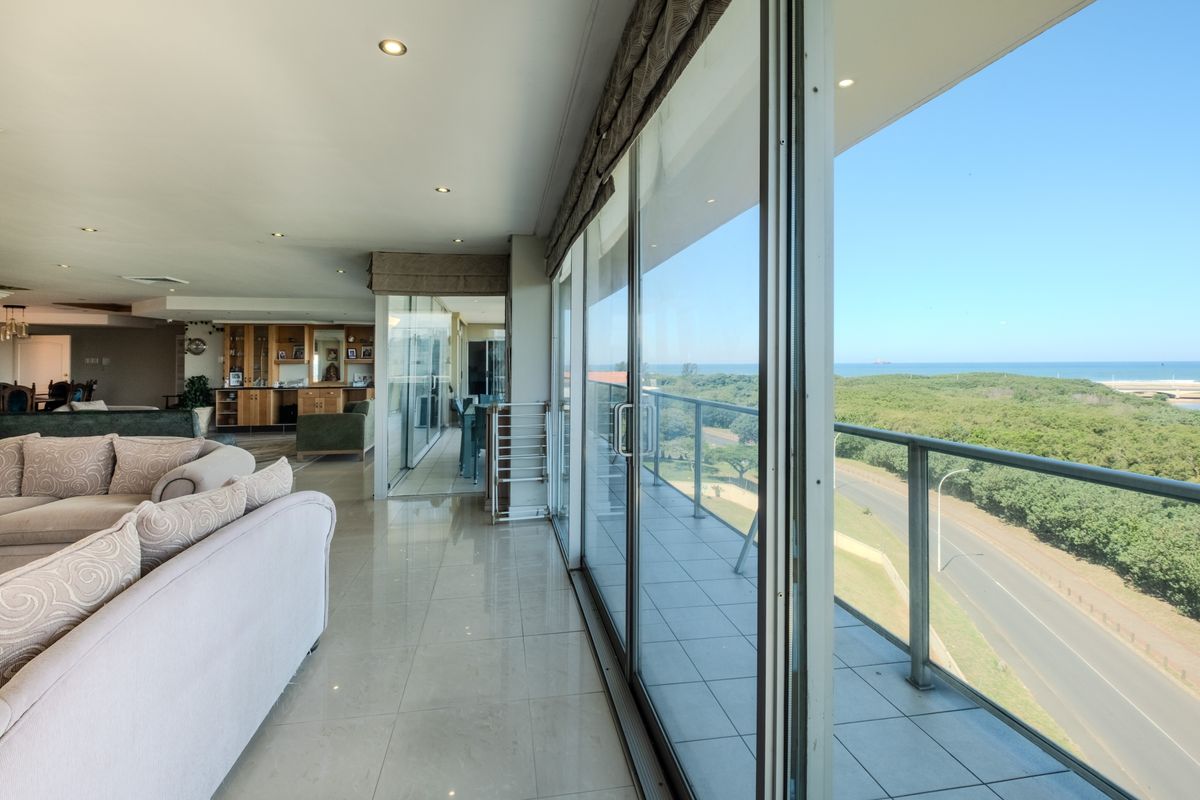 Luxury penthouse with sweeping river & sea views - Photo 4