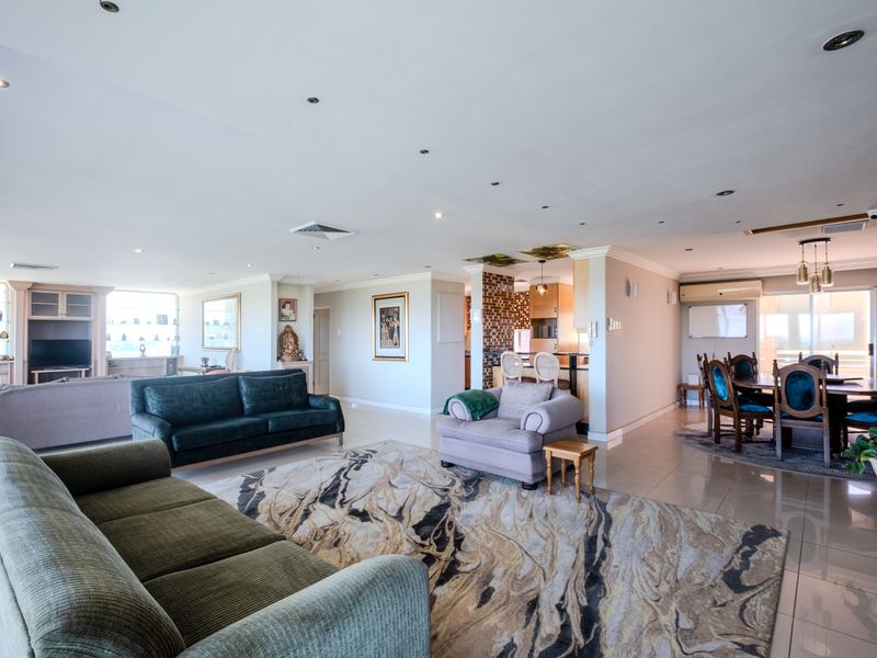 Luxury penthouse with sweeping river & sea views - Photo 7