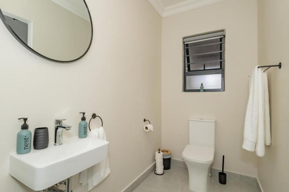 Apartment Rental Monthly In Bellville - Photo 3