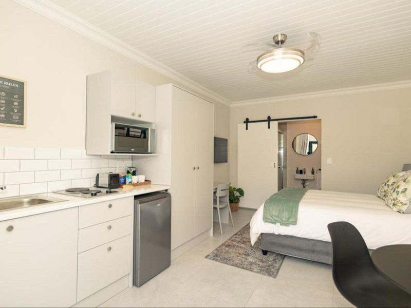 Apartment Rental Monthly In Bellville - Photo 5