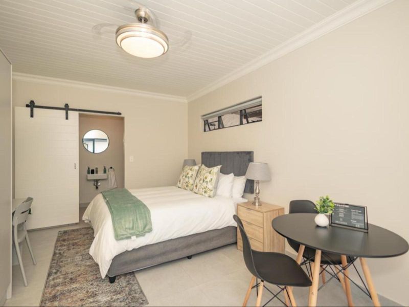 Apartment Rental Monthly In Bellville - Photo 4