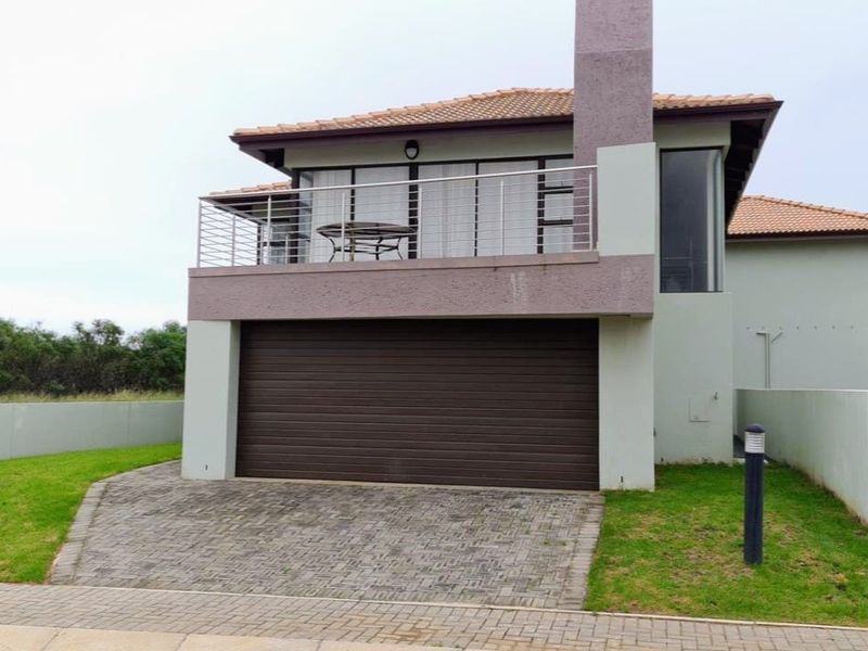 Coral Beach Estate – Exclusive coastal living - 3 bedroom double storey townhouse - R20000 per month - Photo 2