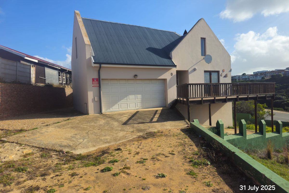 A Rare Opportunity in Prestigious Little England, Stilbaai - Photo 2