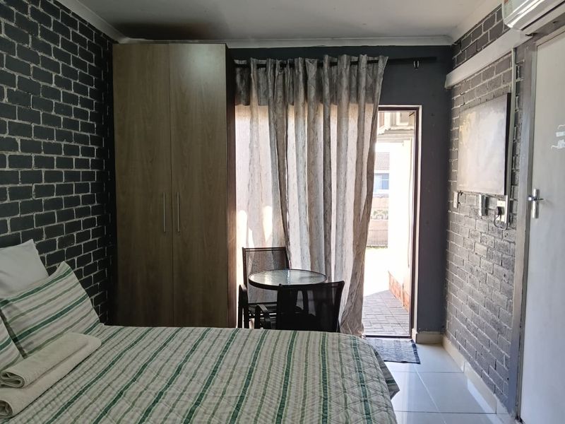 Fully Furnished Room to Let in Birdswood - Photo 2