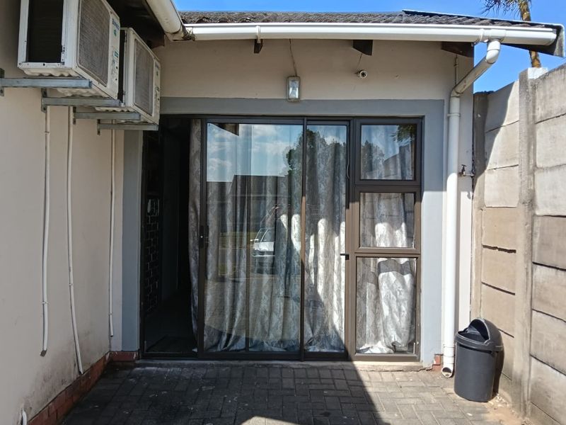 Fully Furnished Room to Let in Birdswood - Photo 7