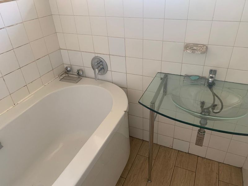 3 Bedroom Home to let - Fontainebleau, Randburg - Photo 4