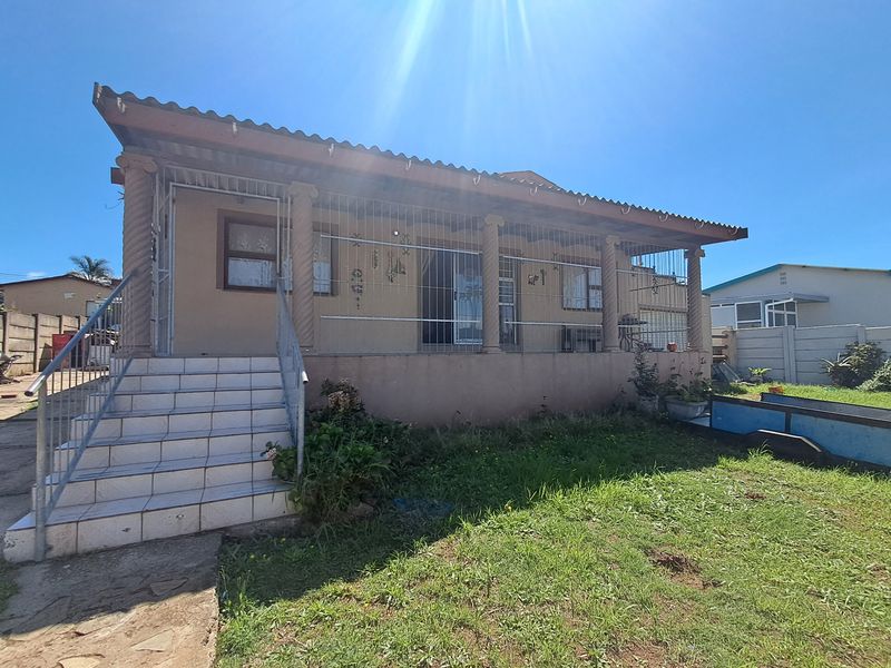 Affordable 3-Bedroom Home Offering Space and Possibility - Photo 2