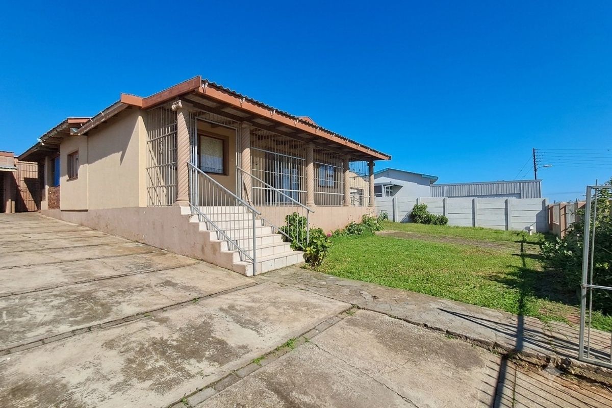 Affordable 3-Bedroom Home Offering Space and Possibility - Photo 2