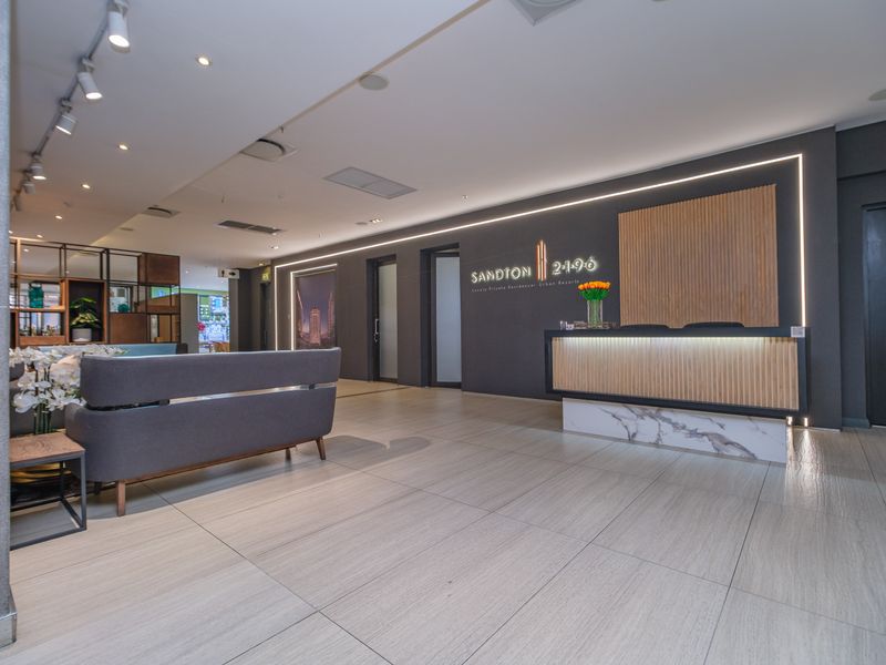 Exquisite 1-Bedroom Luxury Apartment in Sandton Skye – Prime Sandton Location - Photo 4