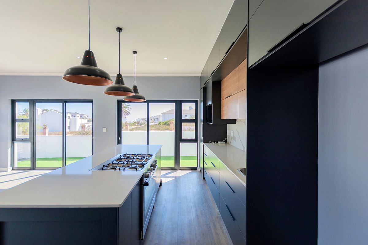 Modern Coastal Living in Secure Shelley Point Estate - Photo 5