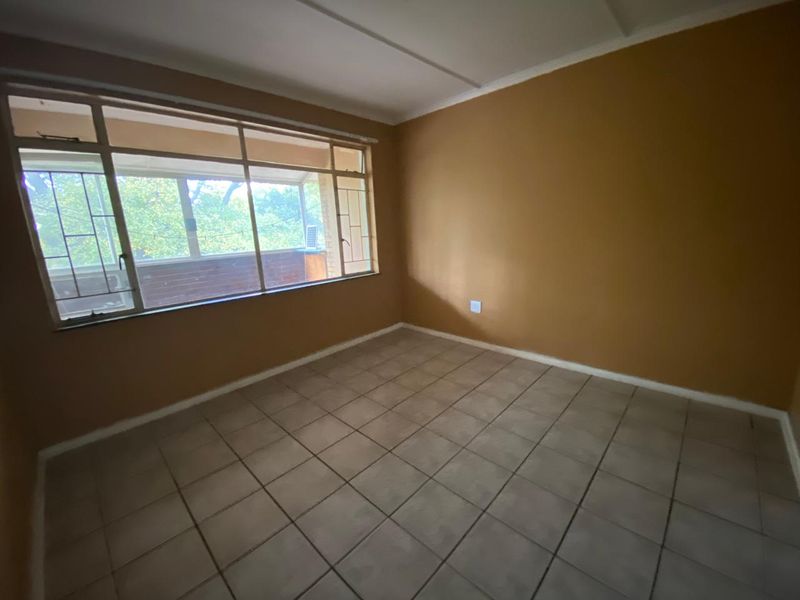 Stunning 2-bedroom apartment in Vanderbijlpark CW 2, perfect for modern living and convenience! - Photo 9