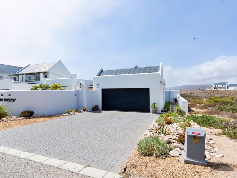 Modern Luxury in St Helena Bay’s Premier Location - Photo 2