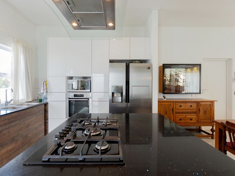 Modern Luxury in St Helena Bay’s Premier Location - Photo 8