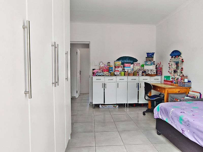 New 3 Bedrooms house Fountains - Photo 4