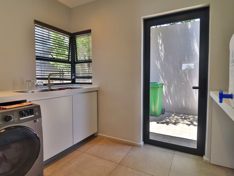 Luxury Double-Storey 4-Bedroom 4.5 Bathroom in  Estate – Modern Family Living at Its Finest - Photo 9