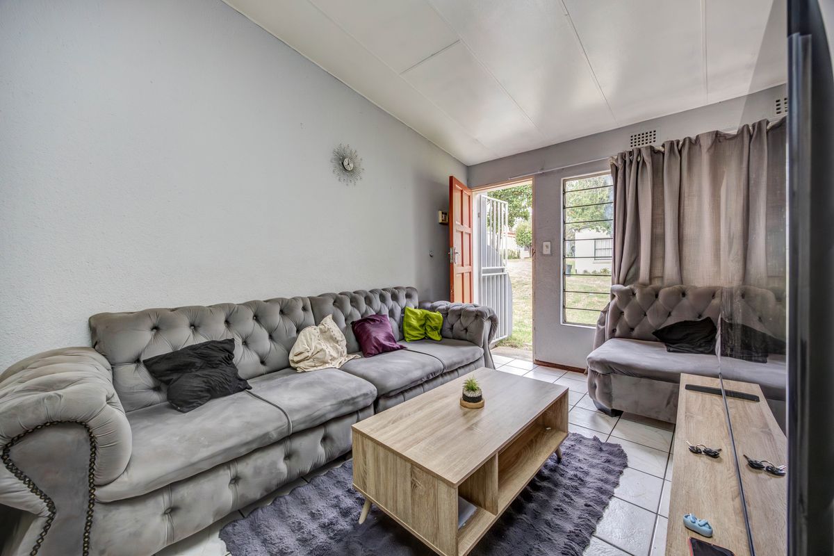 2 Bed, 1 Bath Unit in SS Bridgetown - Photo 5