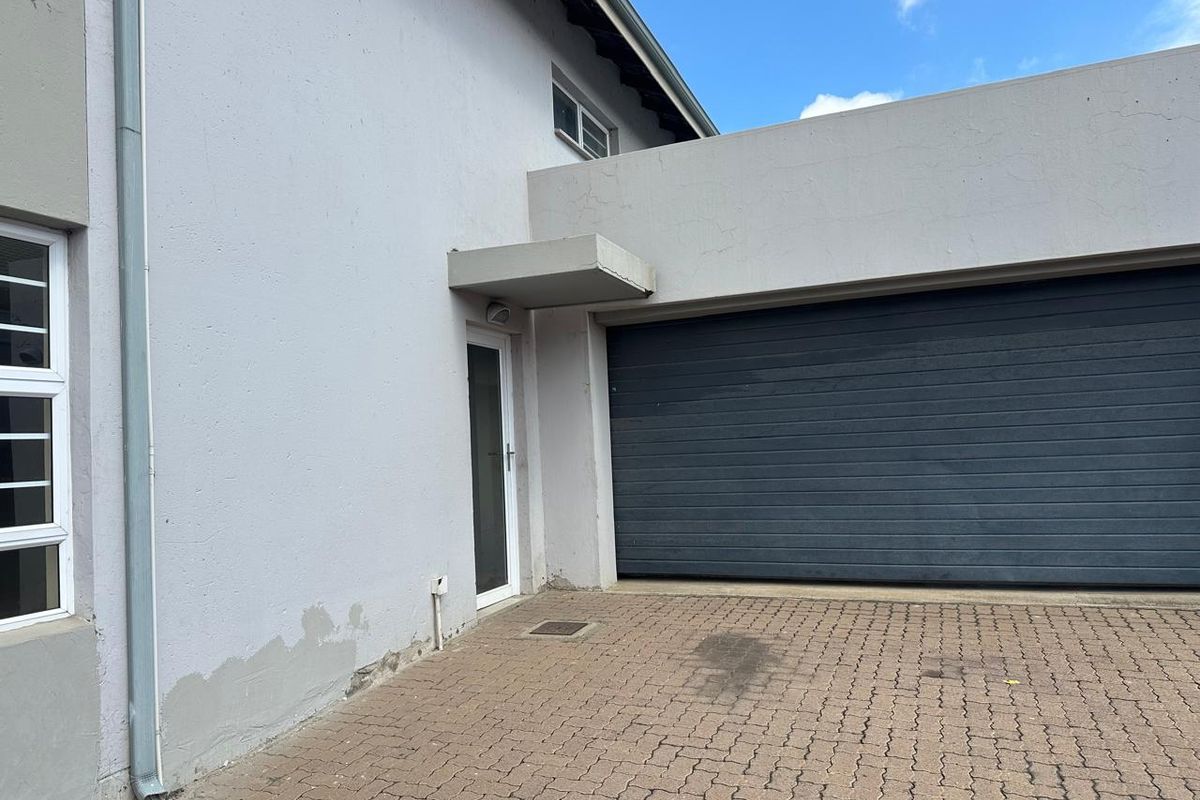 3 bedroom apartment - Photo 2