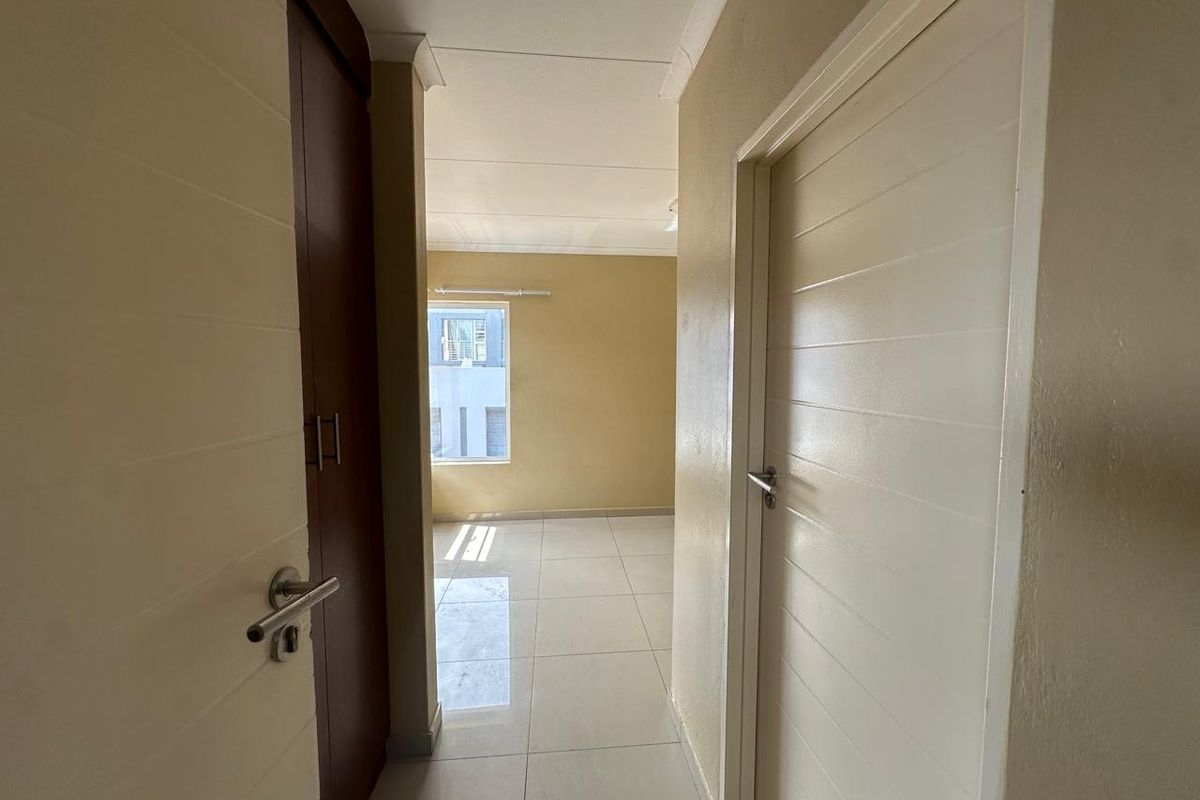 3 bedroom apartment - Photo 3