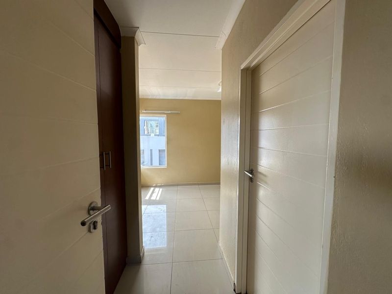 3 bedroom apartment - Photo 3