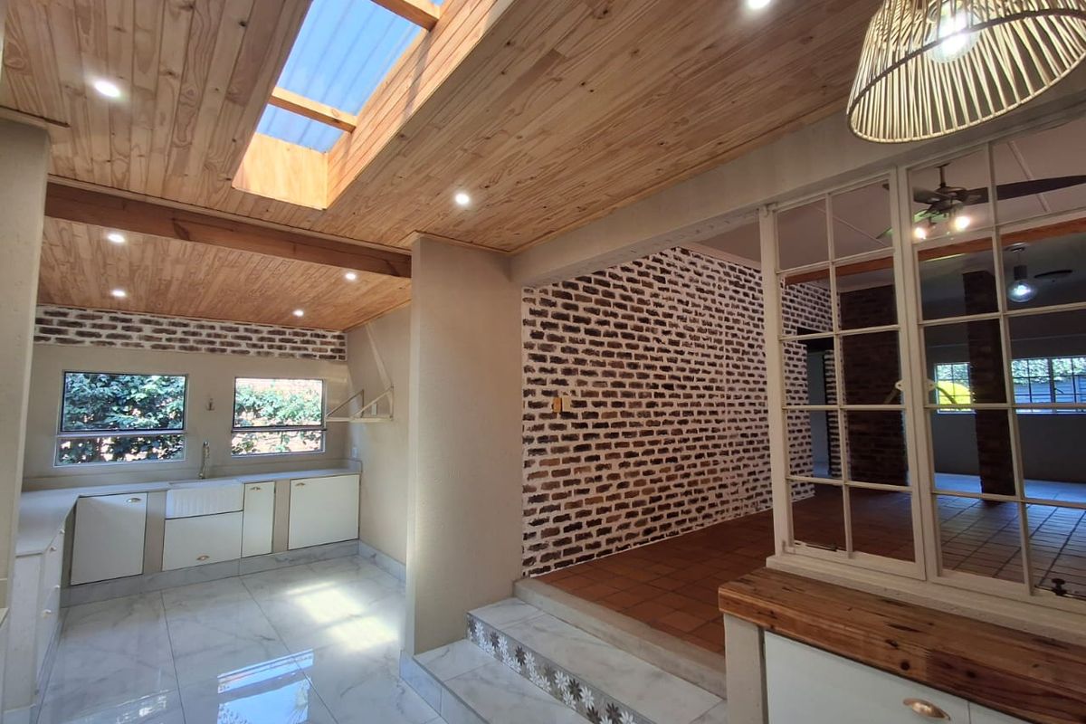 3-Bedroom Townhouse with Garden & Excellent Parking in Ninapark - Photo 3