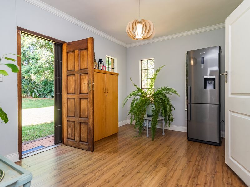 Charming 3-bedroom house for sale in Allen's Nek, Roodepoort—Perfect For Families Seeking Comfort! - Photo 3