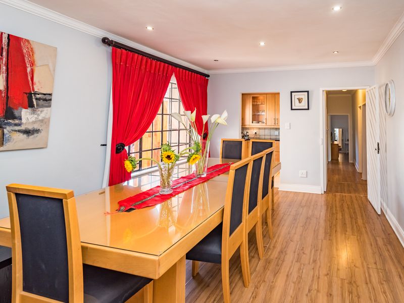 Charming 3-bedroom house for sale in Allen's Nek, Roodepoort—Perfect For Families Seeking Comfort! - Photo 9