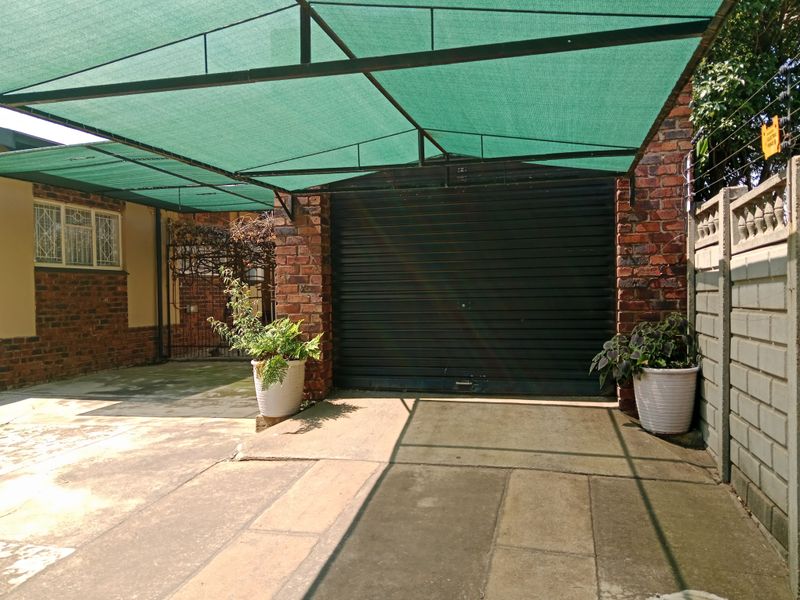 3 Bedroom 2 Bathroom Alberton North Gauteng - Photo 2