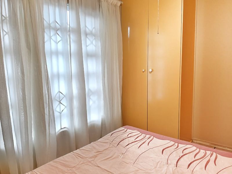 Sophisticated & Secure Corporate Living in Birdswood - Fully Furnished - Photo 8