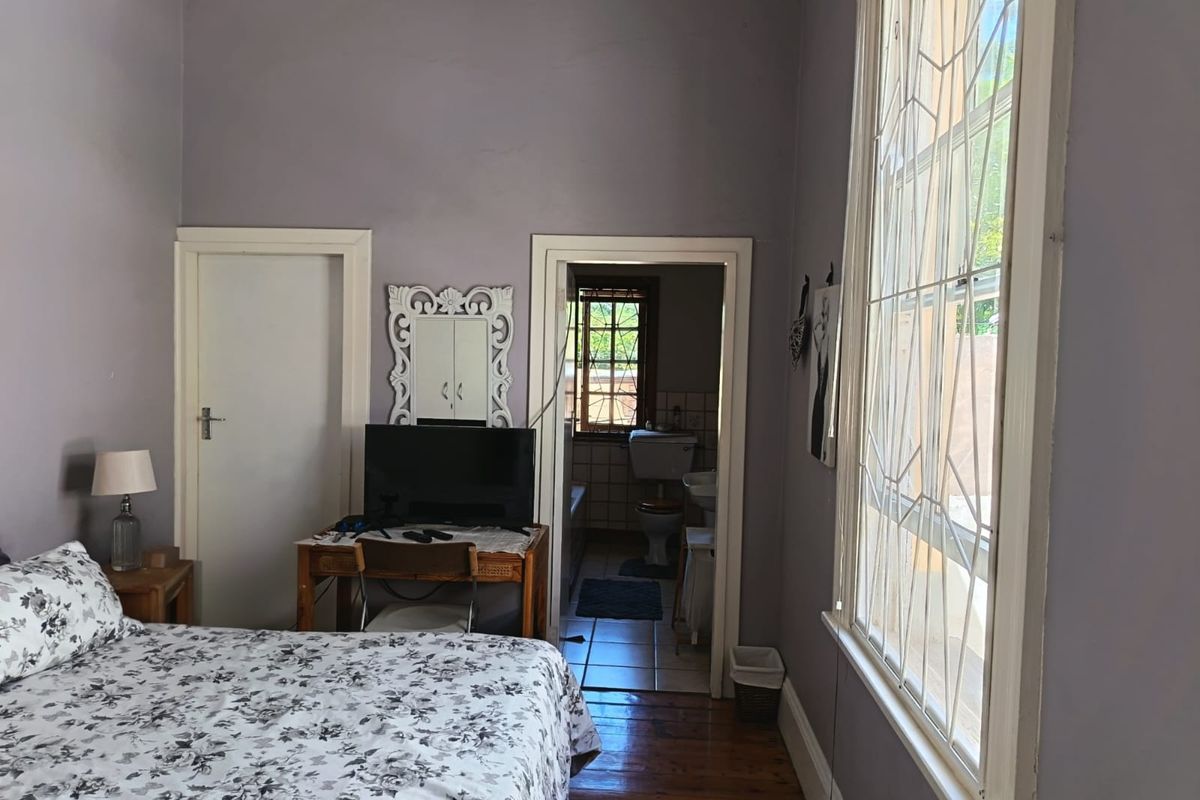 Elegant Victorian Home For Sale! - Photo 4