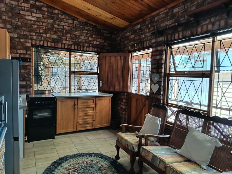 Elegant Victorian Home For Sale! - Photo 10