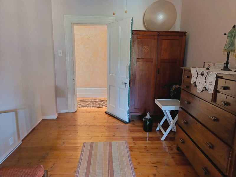 Elegant Victorian Home For Sale! - Photo 5