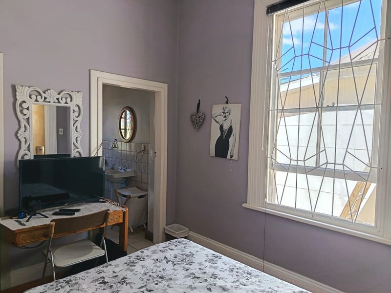 Elegant Victorian Home For Sale! - Photo 2