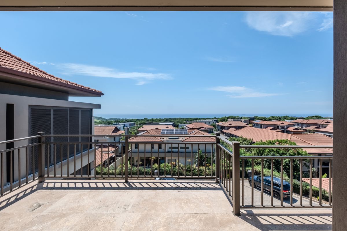 An executive 4 bedroom, 5 bathroom home in secure Izinga Park Estate - Photo 3