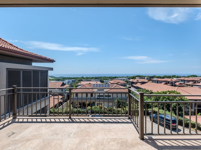 An executive 4 bedroom, 5 bathroom home in secure Izinga Park Estate - Photo 3