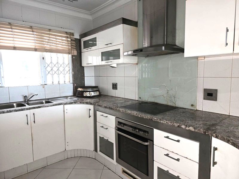 Executive stepless apartment to let - Photo 6