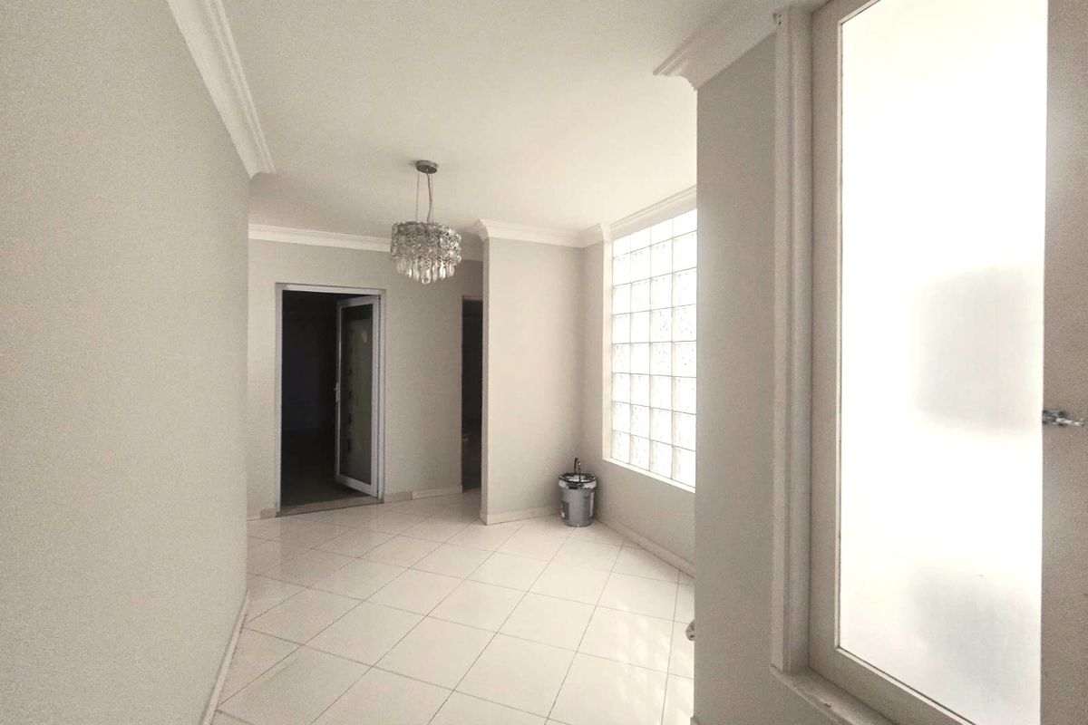 Executive stepless apartment to let - Photo 2