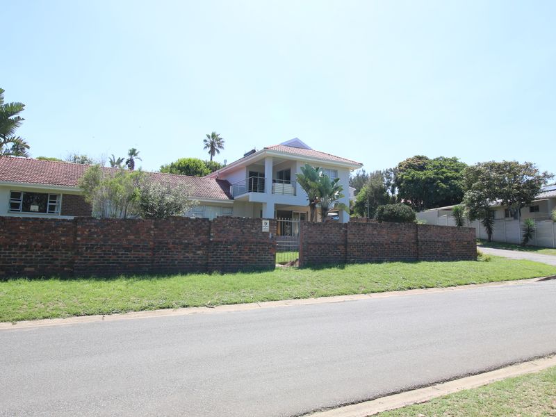 Your Dream Family Home Awaits  Secure, Spacious & Stylish! - Photo 2