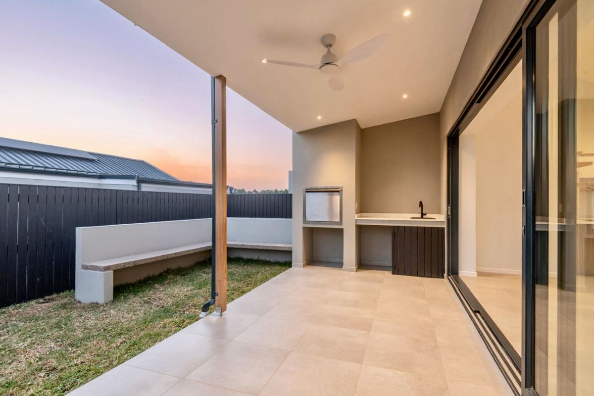 4 Bedroom Home in an upmarket Estate - Photo 3