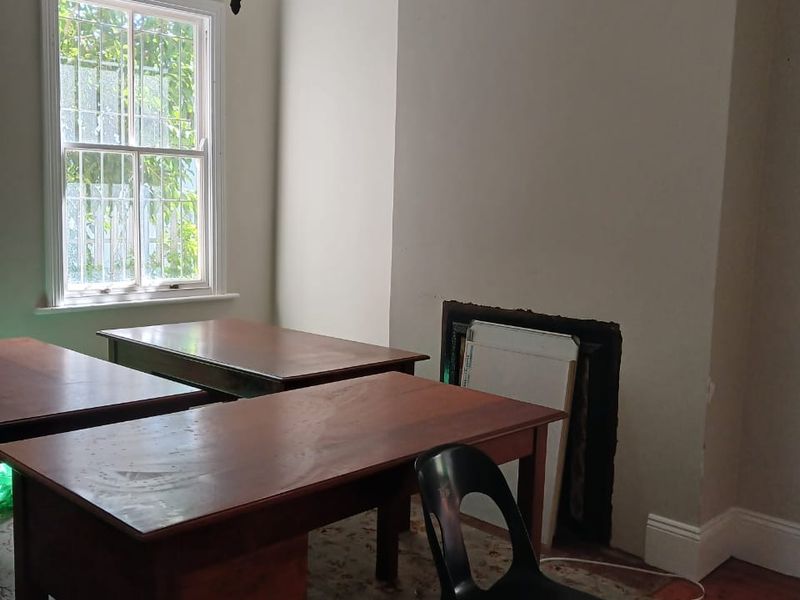 3 Bedroom House Large granny flat. - Photo 8