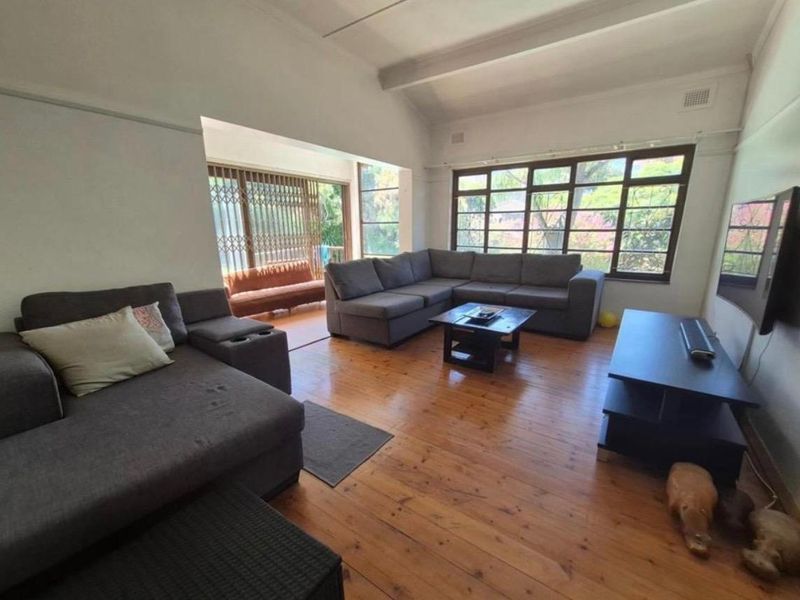 Escape To Your Own Private Tropical Oasis On Marine Drive - Photo 4