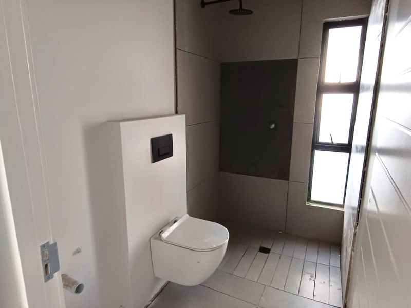 Unbelievable Opportunity for Stylish Estate Living - Photo 10