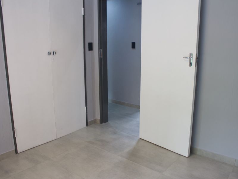 Beautiful 3 Bedroom house in Glen Marais - Photo 10