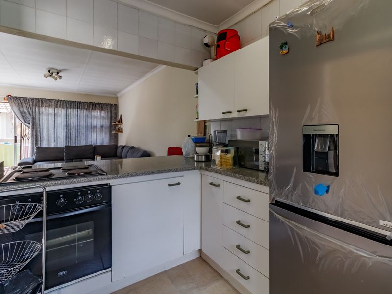 2 bed and 1 bath first floor unit - Photo 2